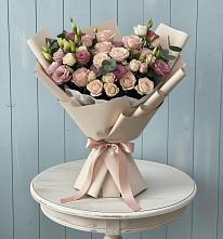 Букет цветов из:  Розы и Лизиантусы в Новоселки