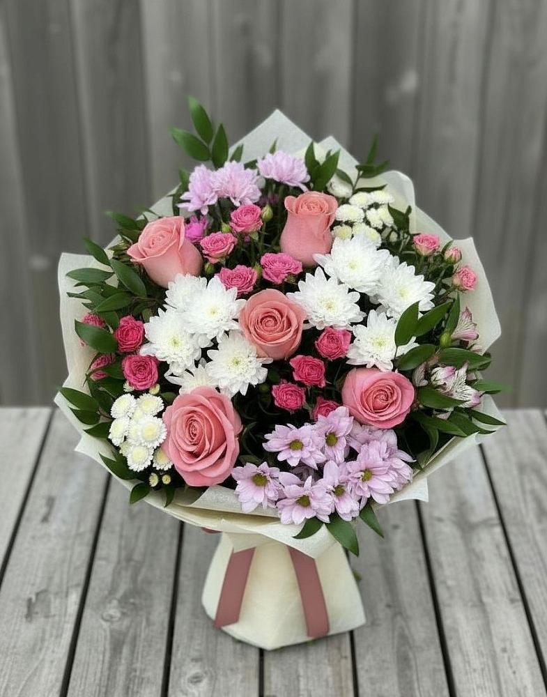 Букет цветов из: Альстромерии, Гвоздики, Розы и Хризантемы в Новоселки