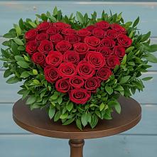 Цветочная композиция из Розы в виде сердца в Новоселки