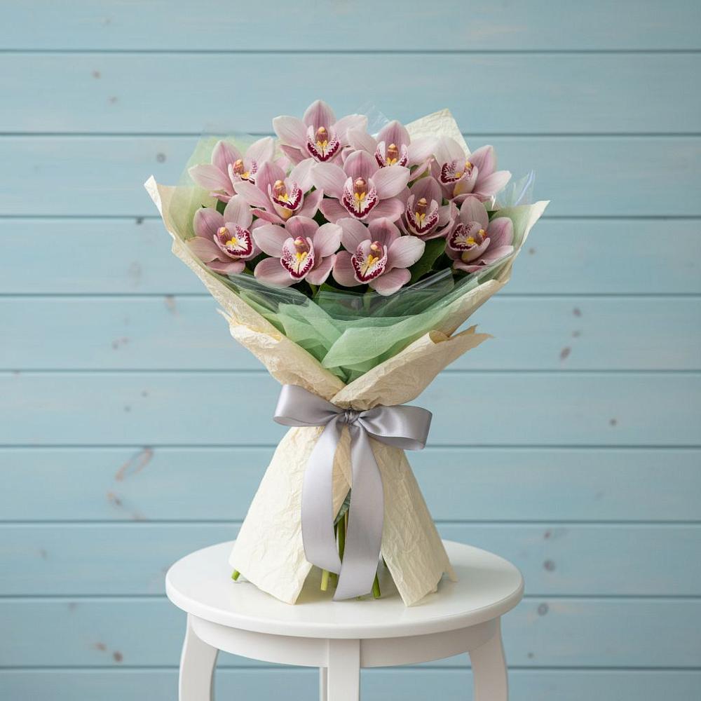 Букет цветов из: Орхидеи и Розы в Новоселки