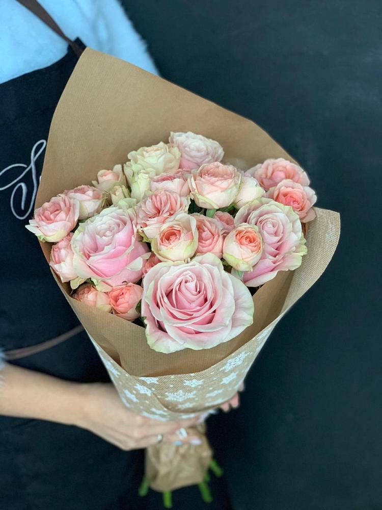 Букет цветов из: Хризантемы и Розы в Новоселки