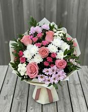 Букет цветов из:  Альстромерии, Гвоздики, Розы и Хризантемы в Новоселки