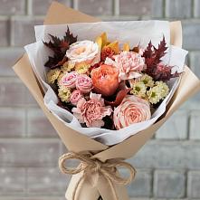 Букет цветов из:  Гвоздики, Хризантемы и Розы в Новоселки
