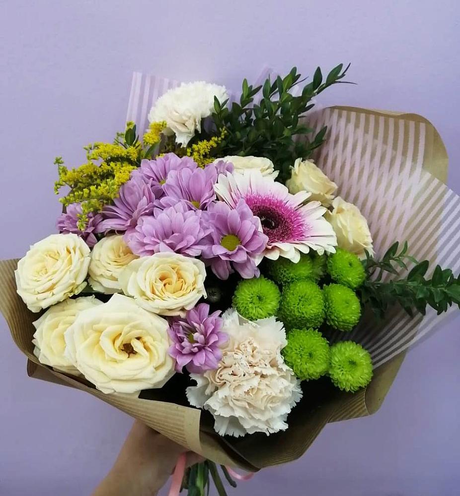 Букет цветов из: Хризантемы, Розы, Гвоздики и Герберы в Новоселки