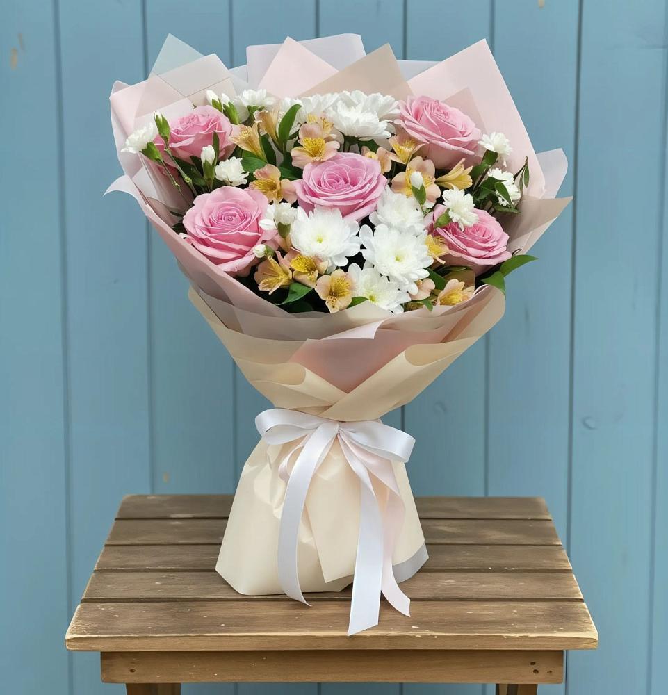 Букет цветов из: Гвоздики, Орхидеи и Розы в Новоселки