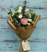 Букет цветов из:  Розы и Лизиантусы в Новоселки